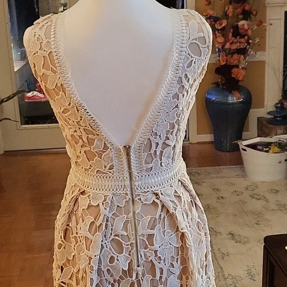 Formal dress beige and tan or off white - Picture 5 of 7
